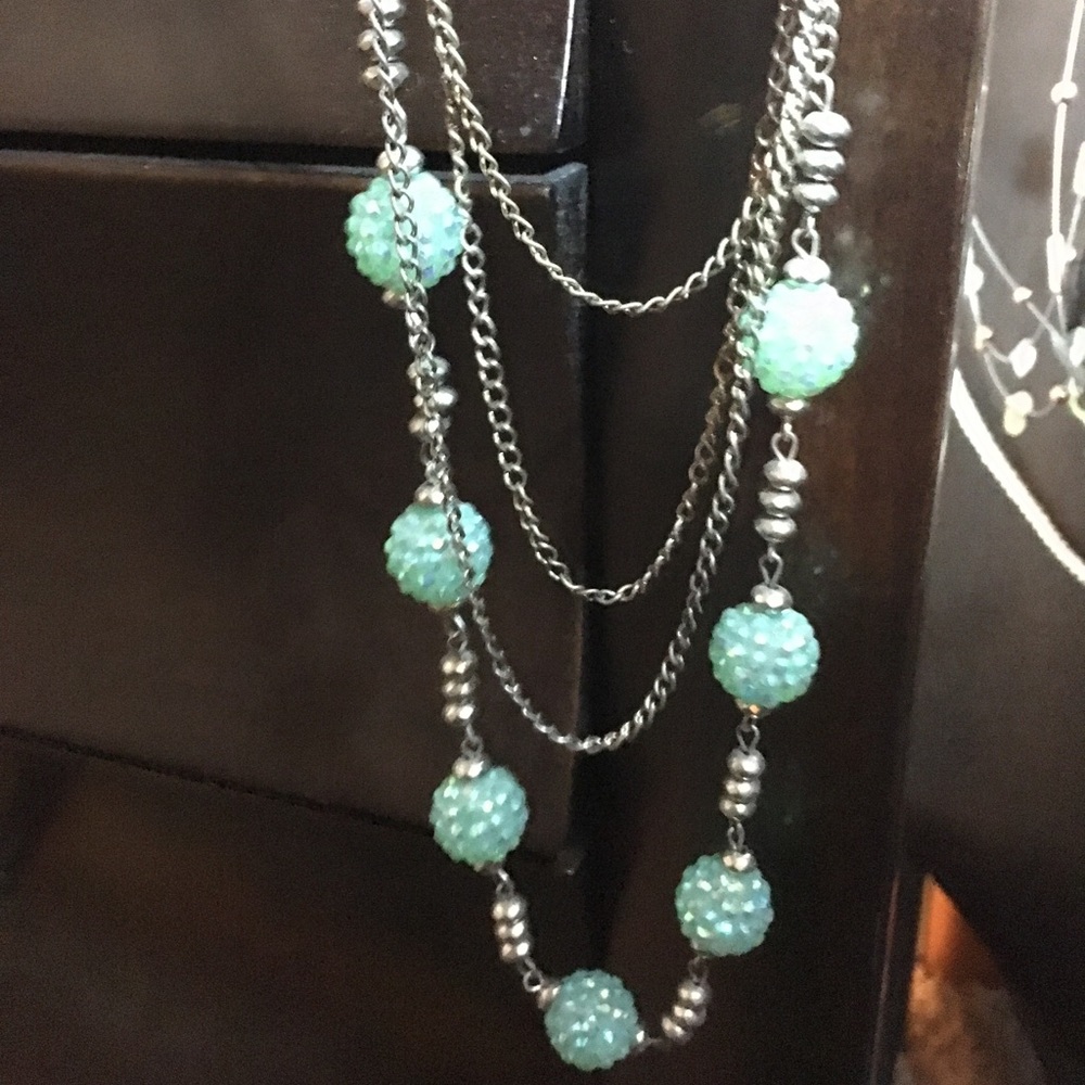 Long chain ball necklace